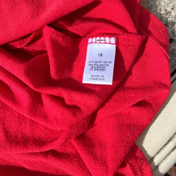 Zenana Premium, Size 1X, Red Short Sleeve Criss Cross Front Top - Picture 5 of 6